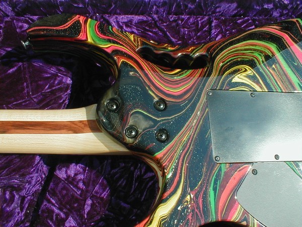 Steve-Vai-DNA-Guitar-15.jpg (600x450 -- 100567 bytes)